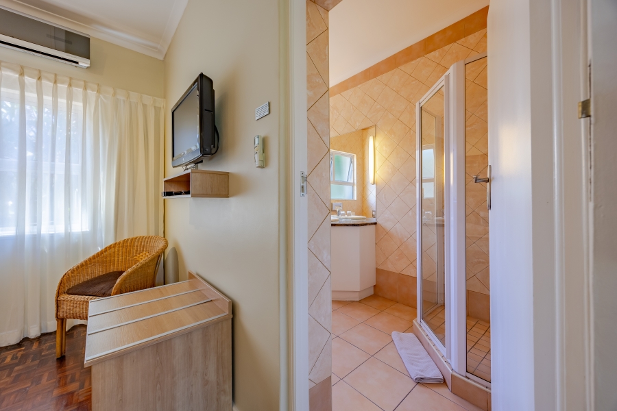 5 Bedroom Property for Sale in Milnerton Central Western Cape